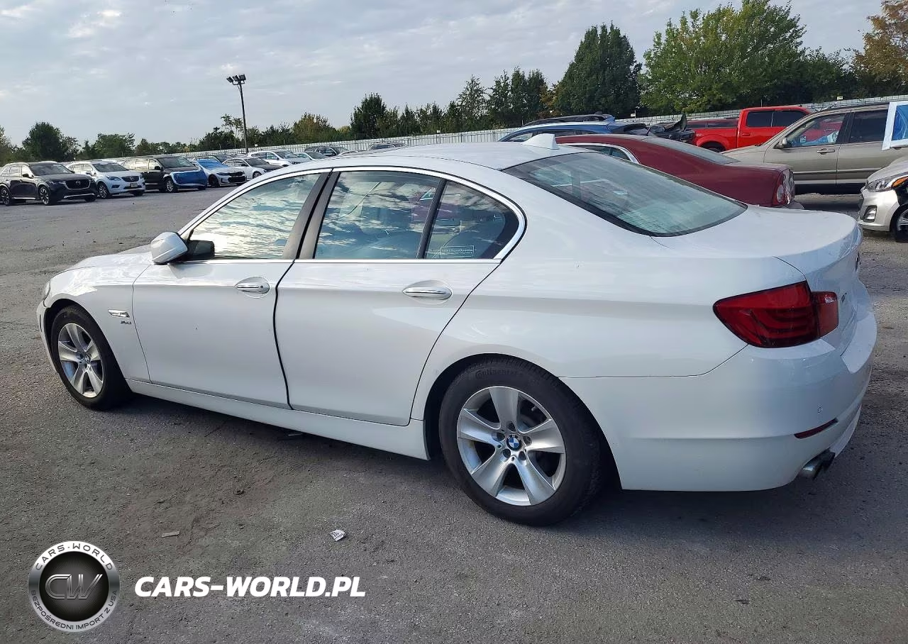 2012 BMW 528 Xi VIN:WBAXH5C55CDW10305 - 2