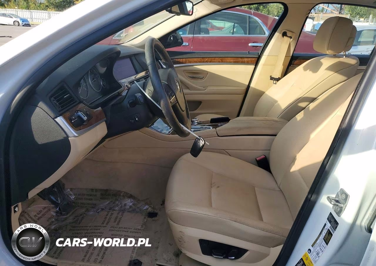 2012 BMW 528 Xi VIN:WBAXH5C55CDW10305 - 7