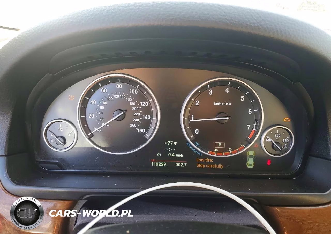 2012 BMW 528 Xi VIN:WBAXH5C55CDW10305 - 9