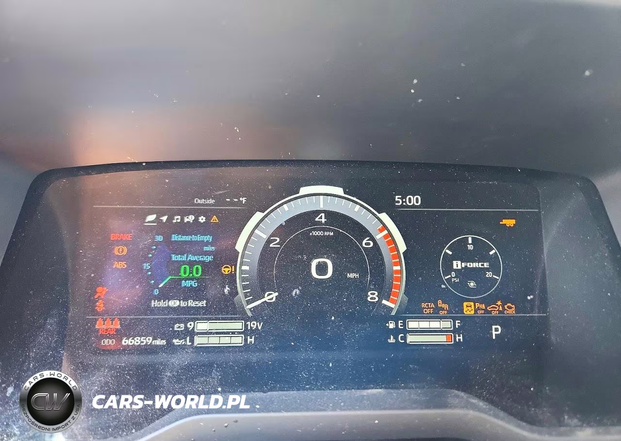 2023 Toyota Tundra 1794 Edition VIN:5TFMA5DB8PX107340 - 9