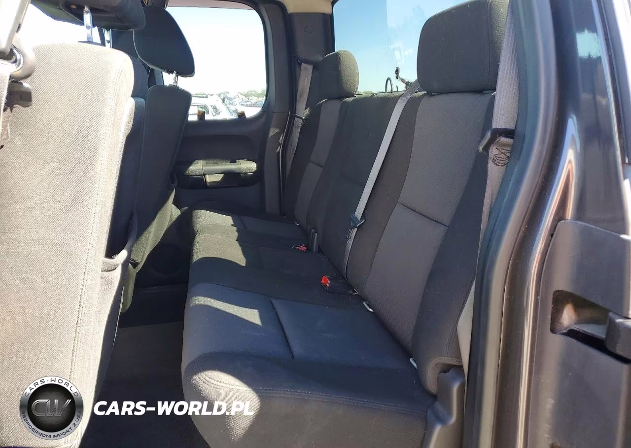 2010 Chevrolet Silverado C1500 Lt VIN:1GCSCSE08AZ119609 - 10