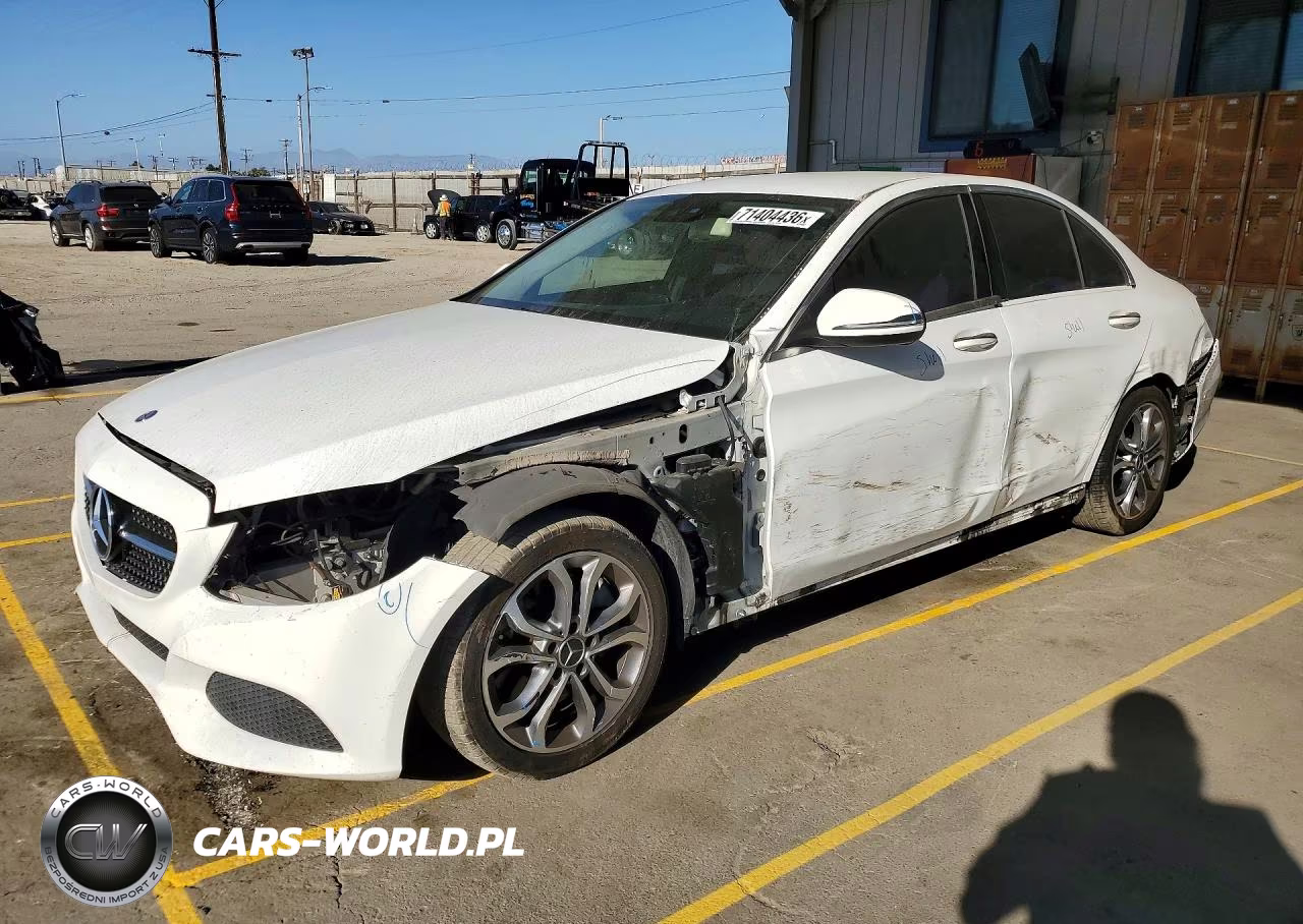 2016 Mercedes-Benz C 300
