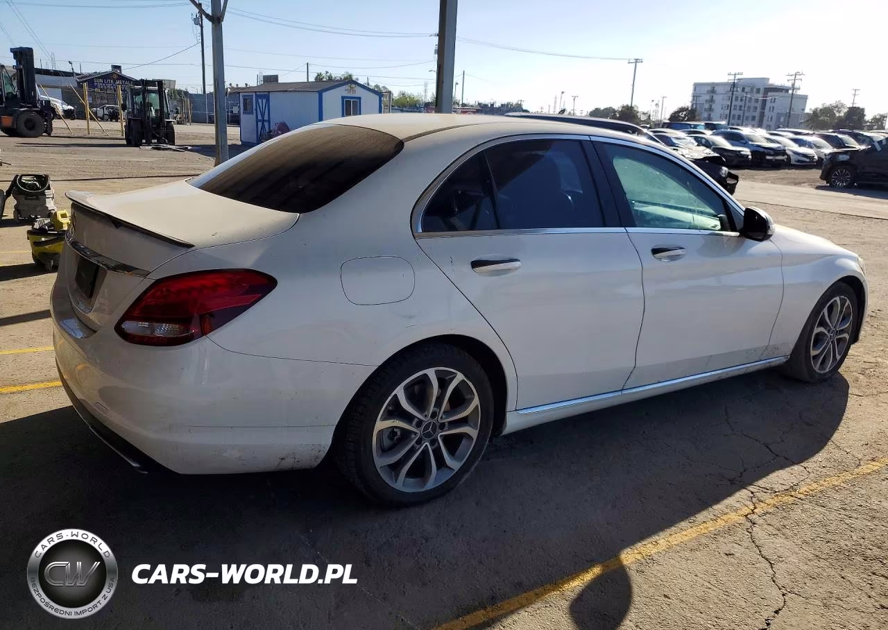 2016 Mercedes-Benz C 300 VIN:55SWF4JB2GU146104 - 3