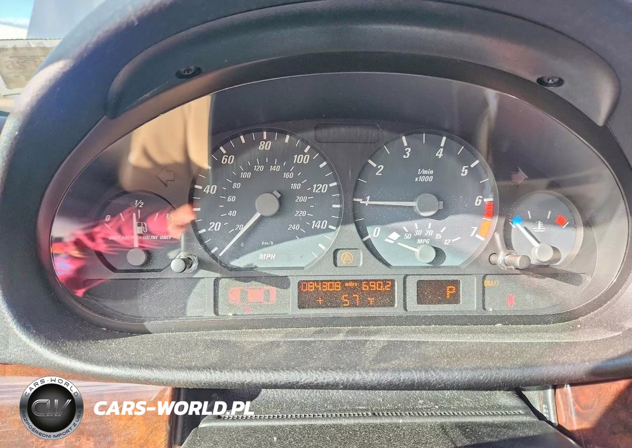 2003 BMW 325 Ci VIN:WBABS33473PG90960 - 9