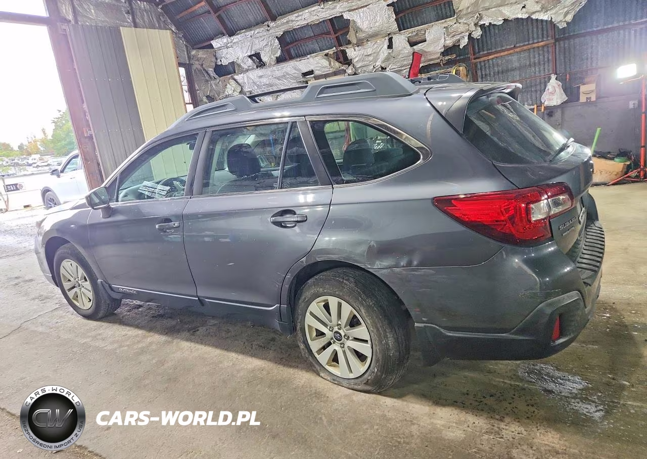 2018 Subaru Outback 2.5I VIN:4S4BSAAC3J3359615 - 2