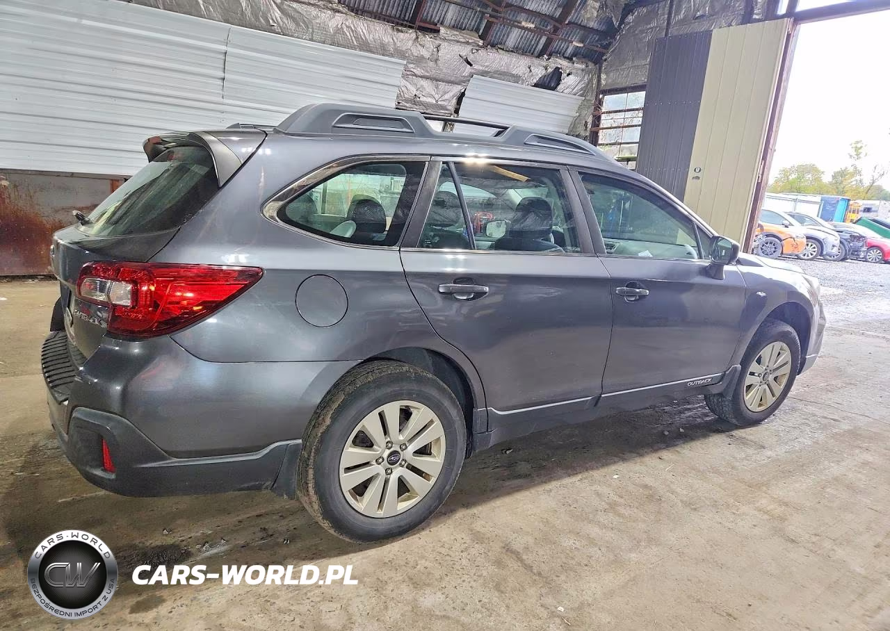 2018 Subaru Outback 2.5I VIN:4S4BSAAC3J3359615 - 3