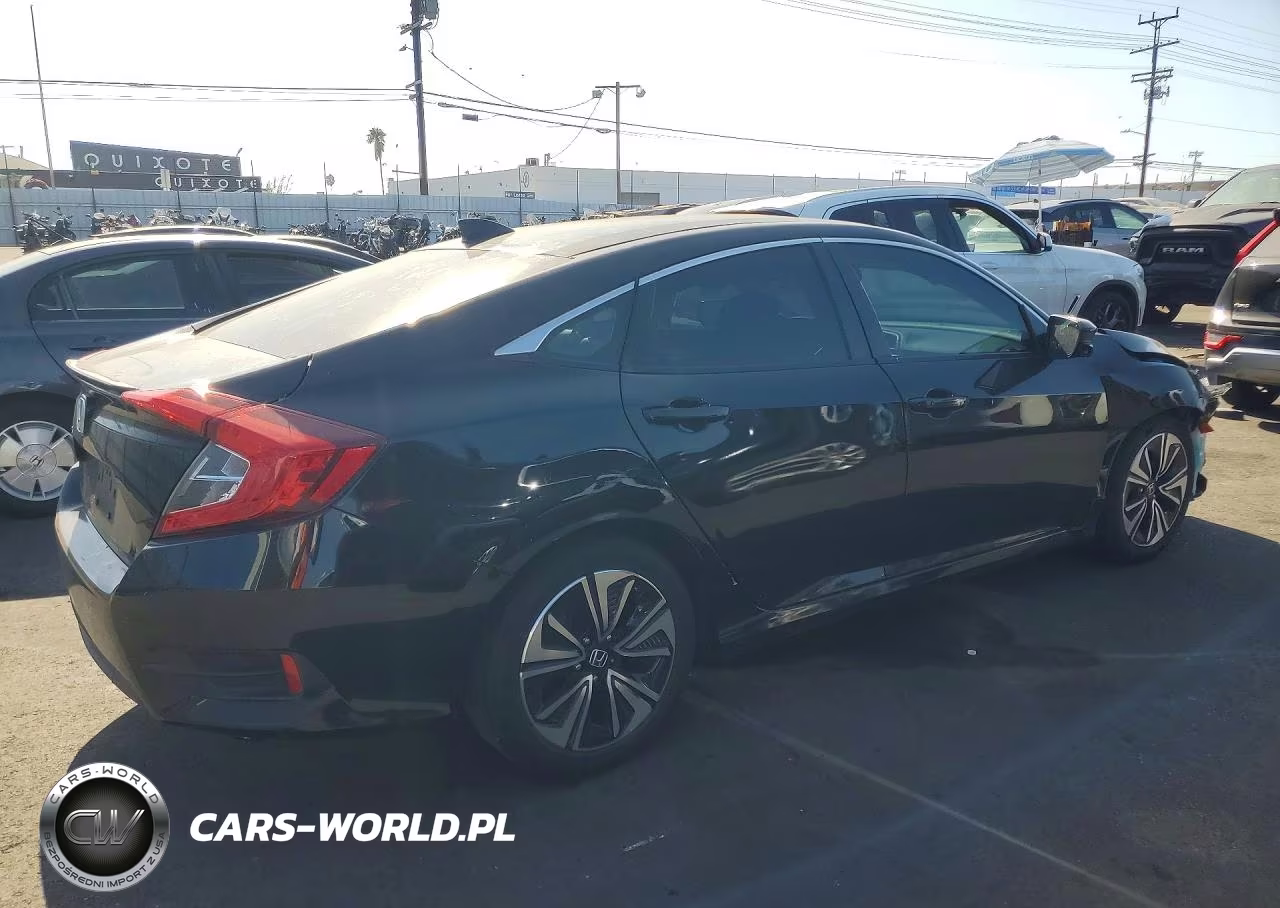 2018 Honda Civic Ex VIN:2HGFC1F32JH640962 - 3