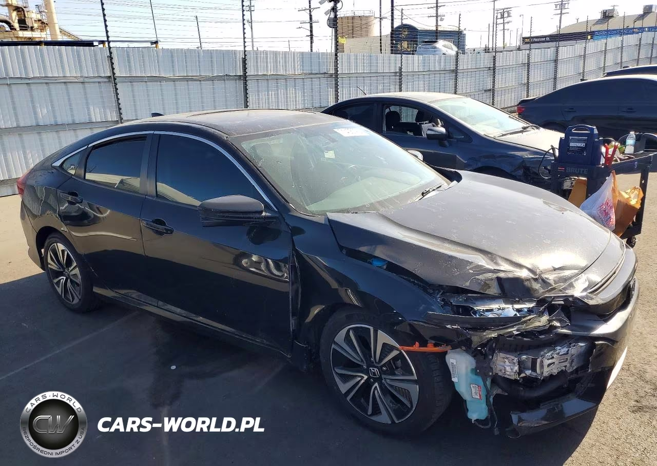 2018 Honda Civic Ex VIN:2HGFC1F32JH640962 - 4