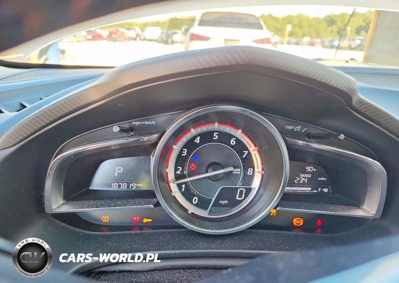 2015 Mazda 3 Touring VIN:JM1BM1L32F1256233 - 9