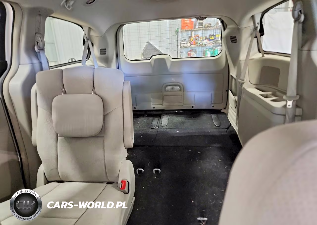 2012 Chrysler Town & Country Touring VIN:2C4RC1BG8CR151872 - 10