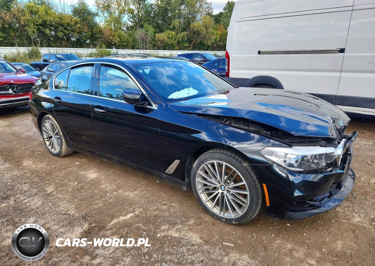 2018 BMW 530 Xi VIN:WBAJA7C54JWA74702 - 4