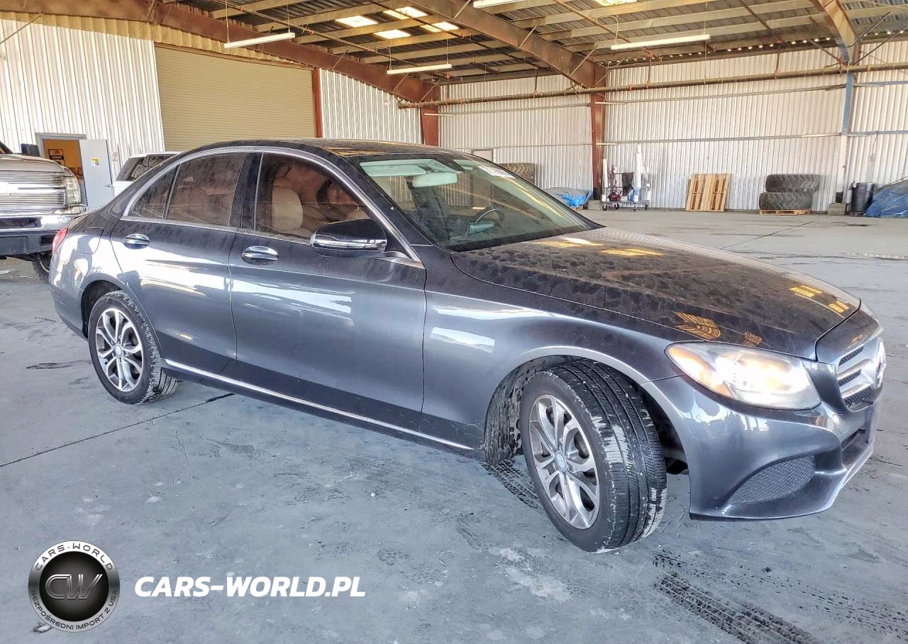 2015 Mercedes-Benz C 300 4Matic VIN:55SWF4KB7FU021354 - 4