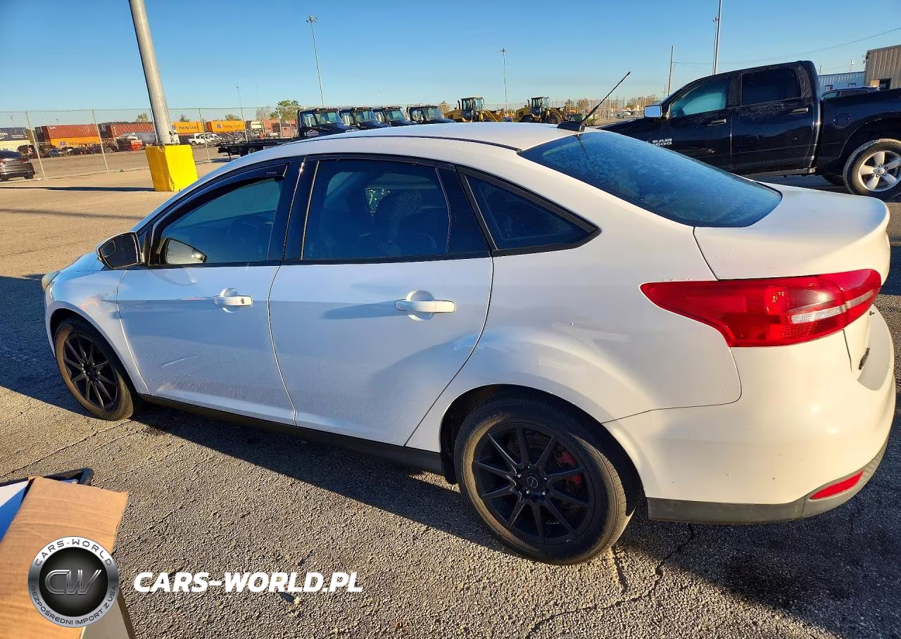 2017 Ford Focus Se VIN:1FADP3FE9HL315297 - 2