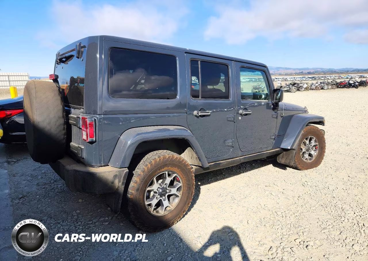 2016 Jeep Wrangler Unlimited Rubicon VIN:1C4BJWFG7GL324102 - 3