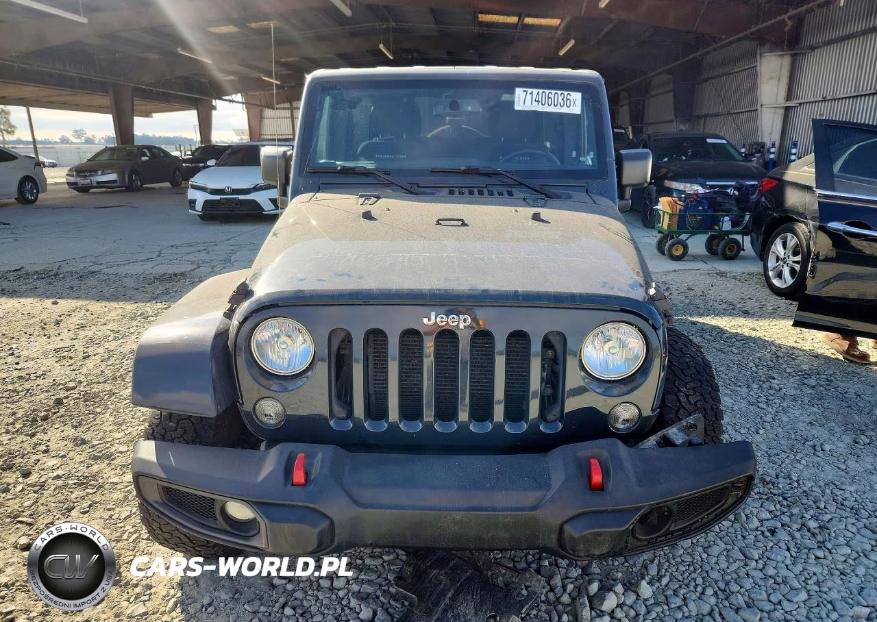 2016 Jeep Wrangler Unlimited Rubicon VIN:1C4BJWFG7GL324102 - 5