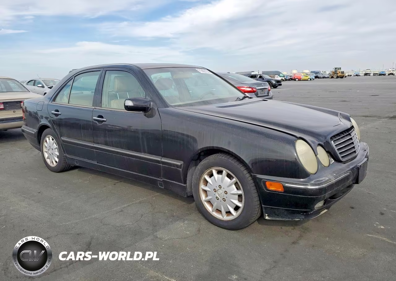 2000 Mercedes-Benz E 320 VIN:WDBJF65G3YA958548 - 4