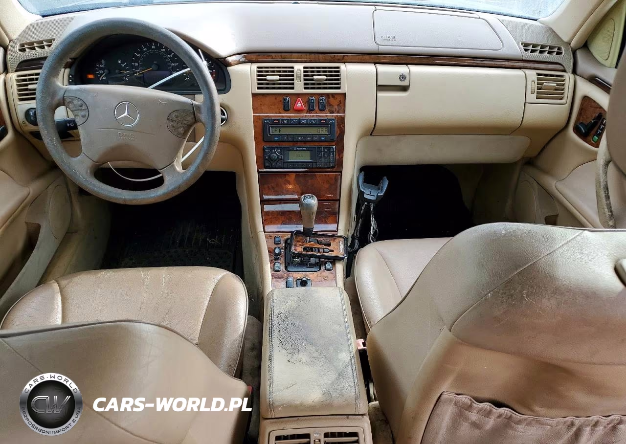 2000 Mercedes-Benz E 320 VIN:WDBJF65G3YA958548 - 8