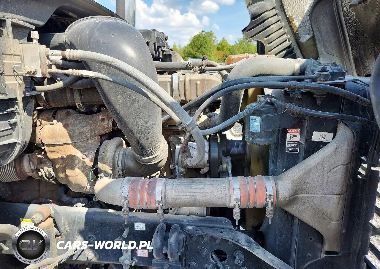 2017 Freightliner Cascadia 1 VIN:3AKJGLDR8HSJA6709 - 11