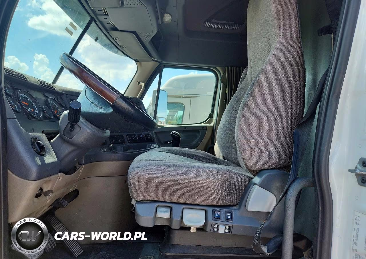 2017 Freightliner Cascadia 1 VIN:3AKJGLDR8HSJA6709 - 7