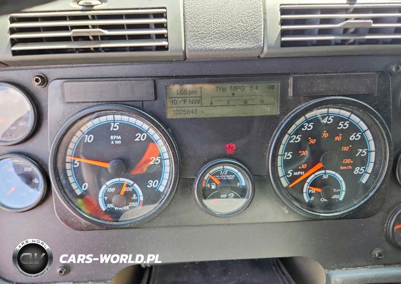 2017 Freightliner Cascadia 1 VIN:3AKJGLDR8HSJA6709 - 9