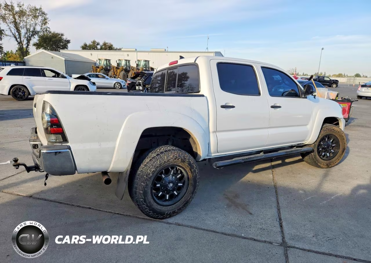 2015 Toyota Tacoma Double Cab Prerunner VIN:3TMJU4GN5FM181636 - 3