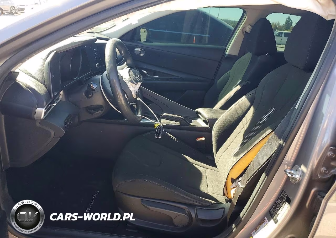 2021 Hyundai Elantra Sel VIN:KMHLM4AG1MU156532 - 7
