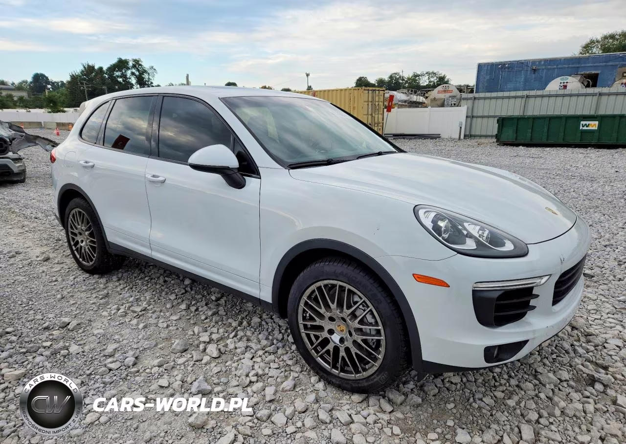 2016 Porsche Cayenne S VIN:WP1AB2A25GLA94409 - 4