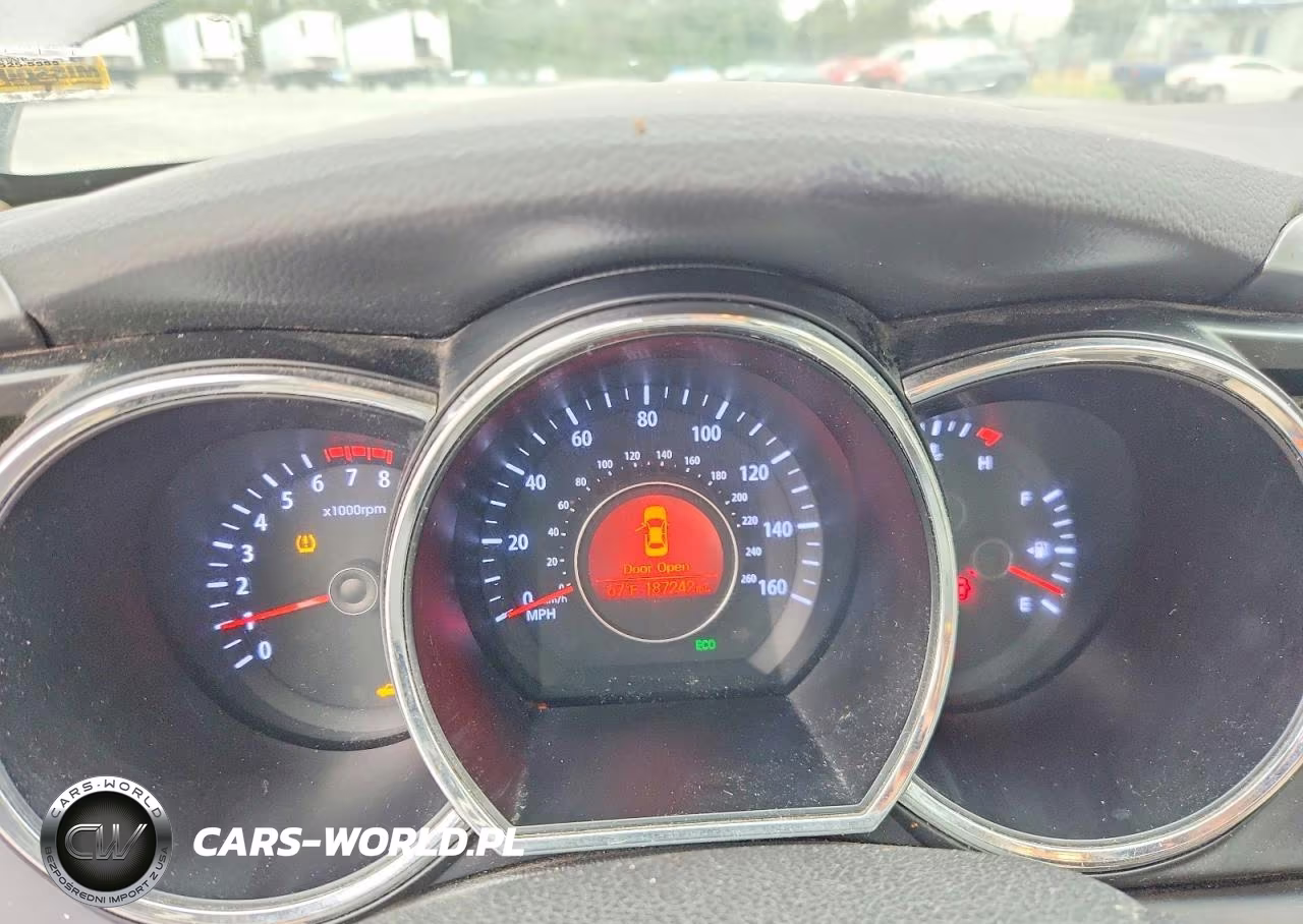 2012 Kia Optima Lx VIN:5XXGM4A75CG071820 - 9