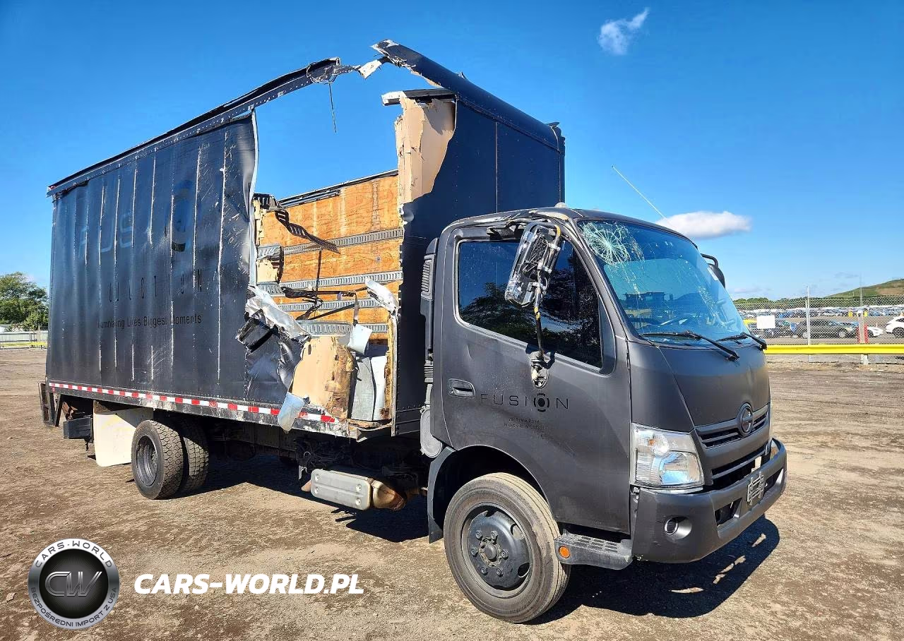 2018 Hino 195 Box Truck VIN:JHHSDM2H8JK006493 - 4