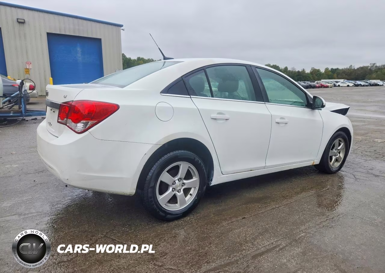 2014 Chevrolet Cruze Lt VIN:1G1PC5SB4E7418327 - 3