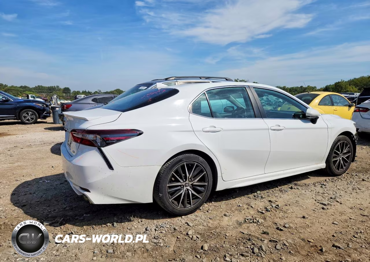 2021 Toyota Camry Se VIN:4T1G11AK3MU586933 - 3