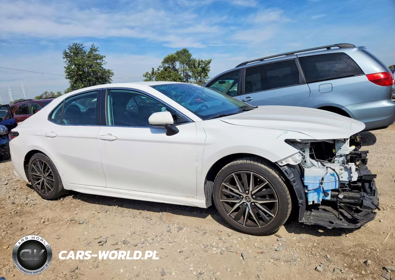 2021 Toyota Camry Se VIN:4T1G11AK3MU586933 - 4