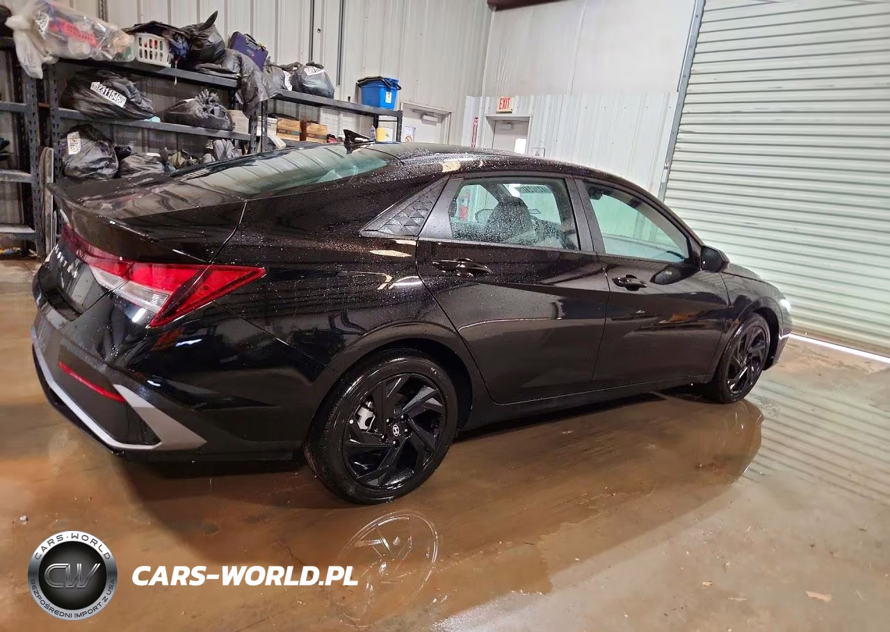 2026 Hyundai Elantra Sel Sport VIN:KMHLM4DG4TU222162 - 3