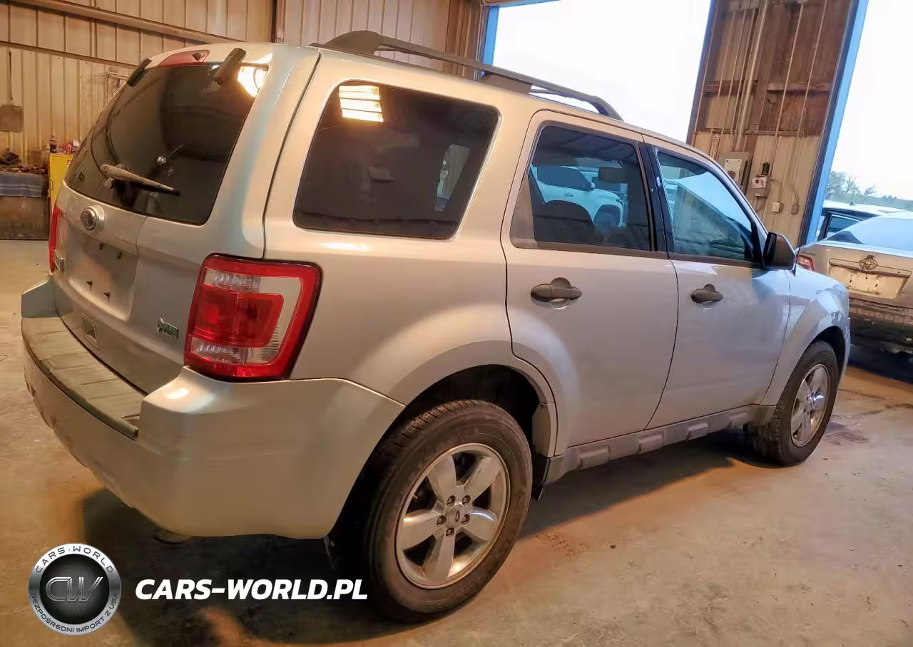 2011 Ford Escape Xlt VIN:1FMCU9DG9BKA21235 - 3