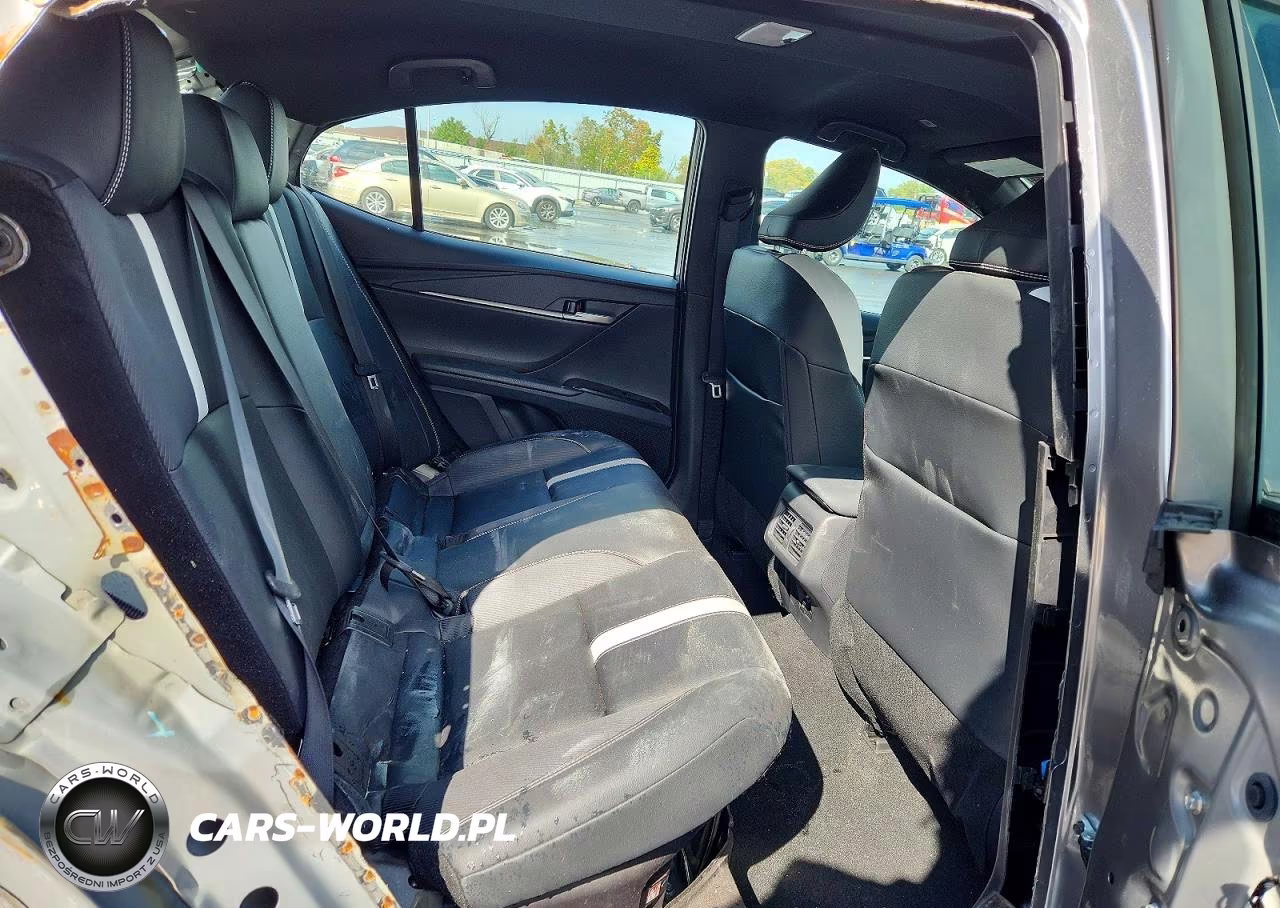 2026 Toyota Camry VIN:4T1DBADK6TU546095 - 10