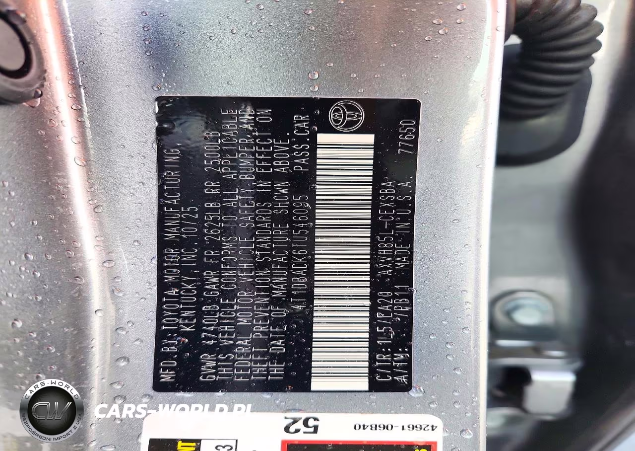 2026 Toyota Camry VIN:4T1DBADK6TU546095 - 13