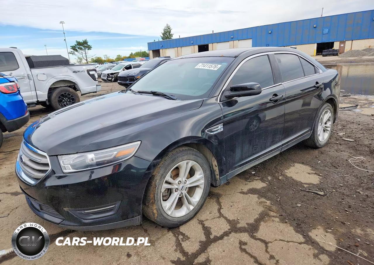 2018 Ford Taurus Sel
