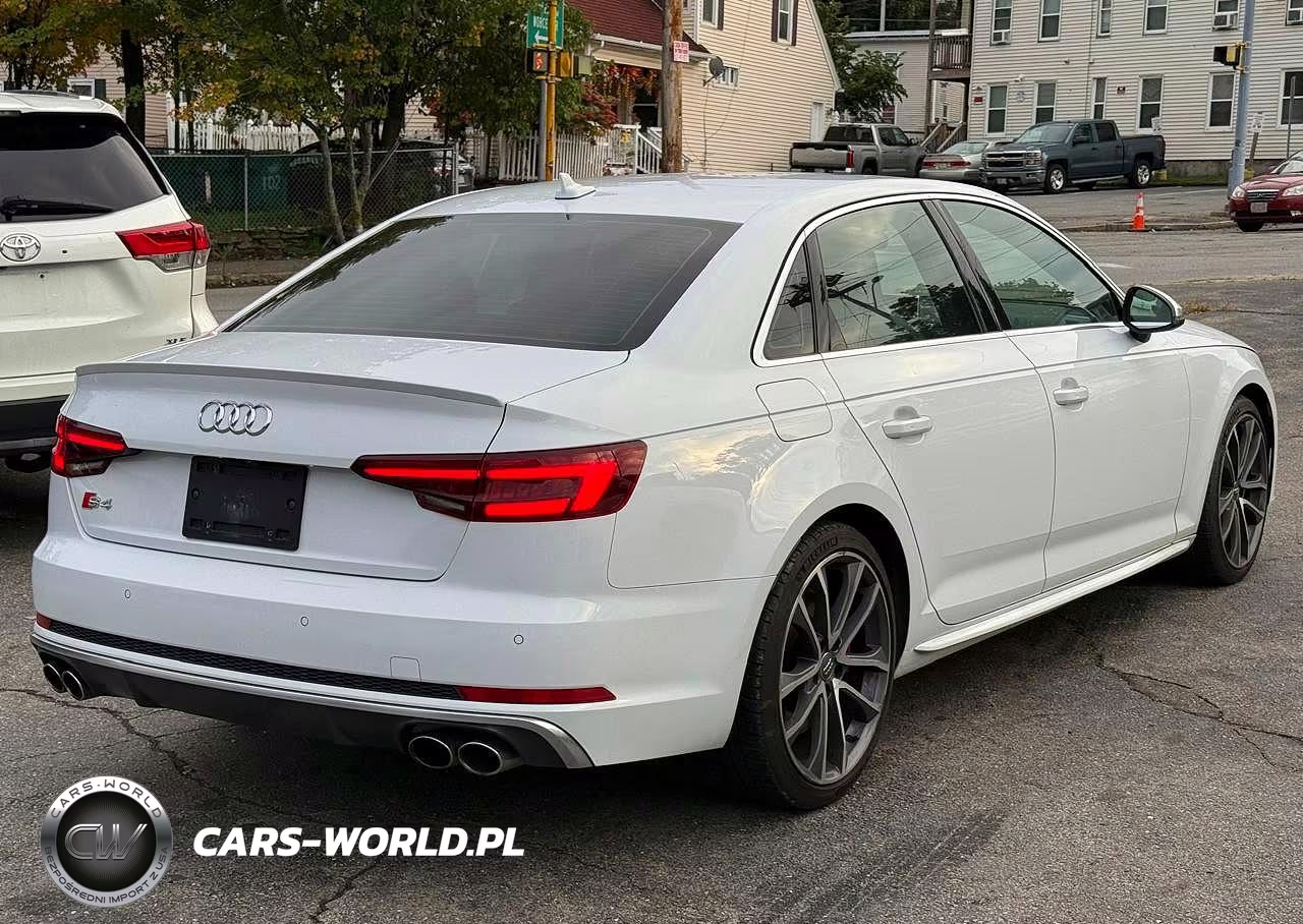 2019 Audi S4 Premium Plus VIN:WAUB4AF40KA034558 - 3
