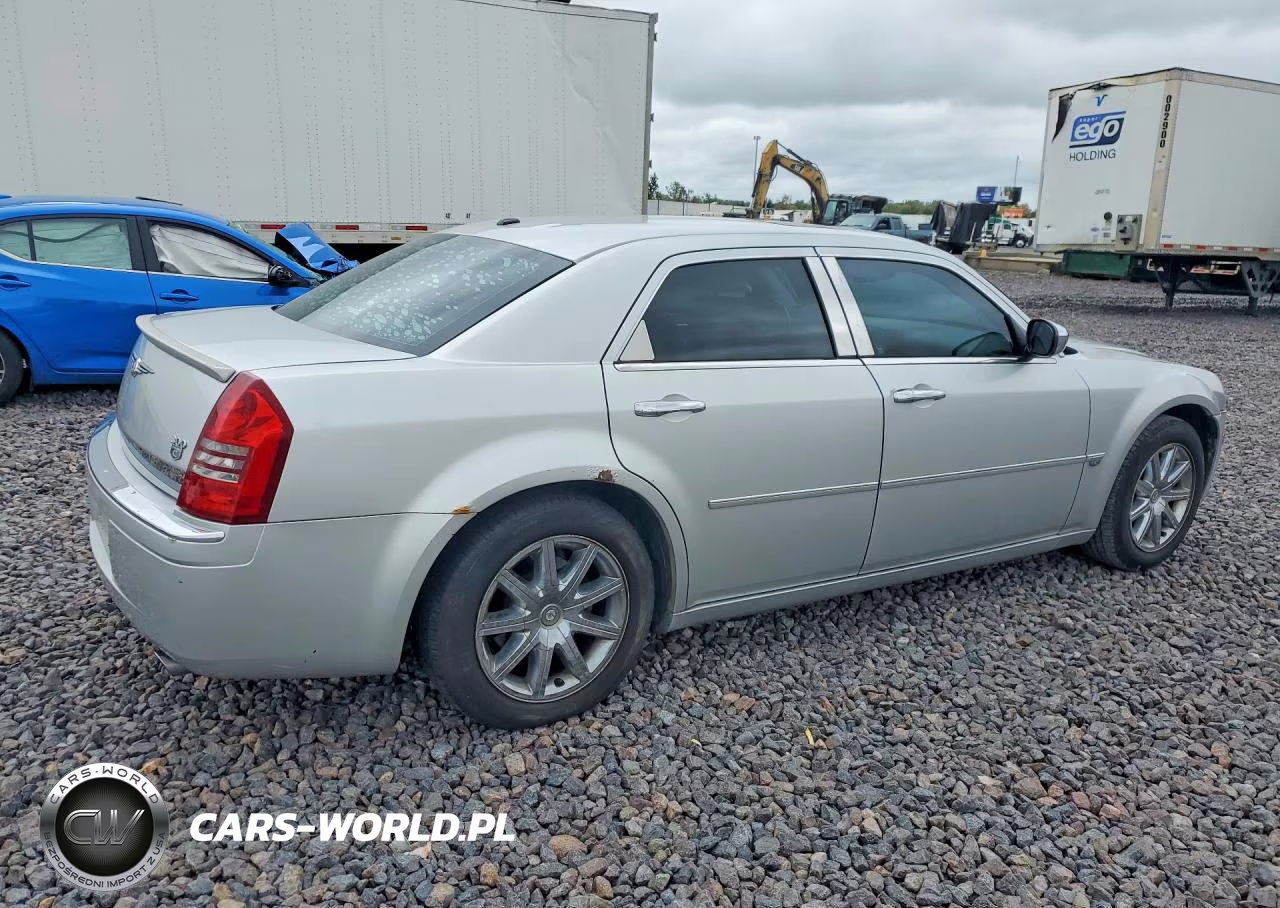 2007 Chrysler 300C VIN:2C3KA63H77H653736 - 3