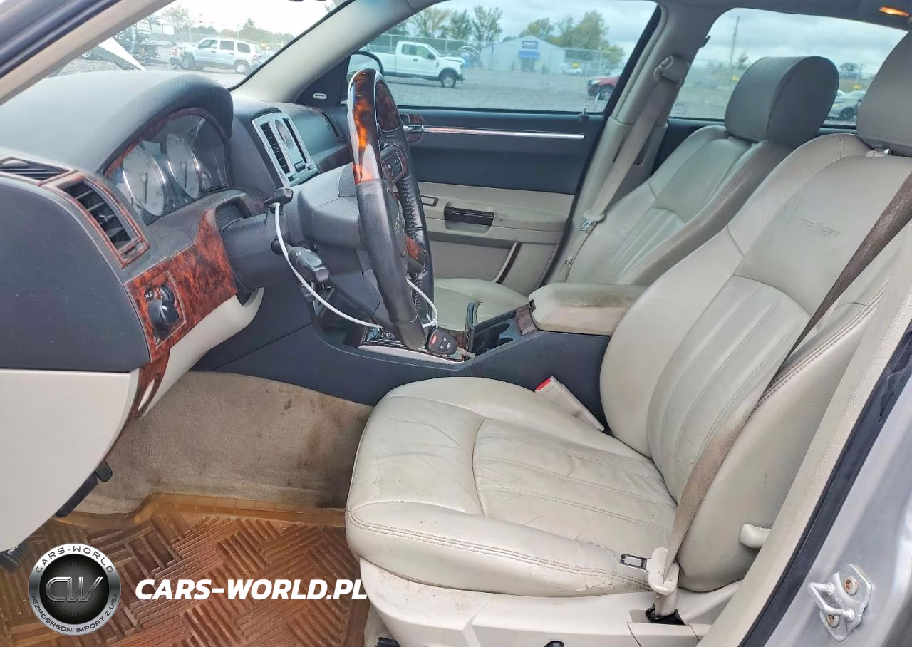 2007 Chrysler 300C VIN:2C3KA63H77H653736 - 7