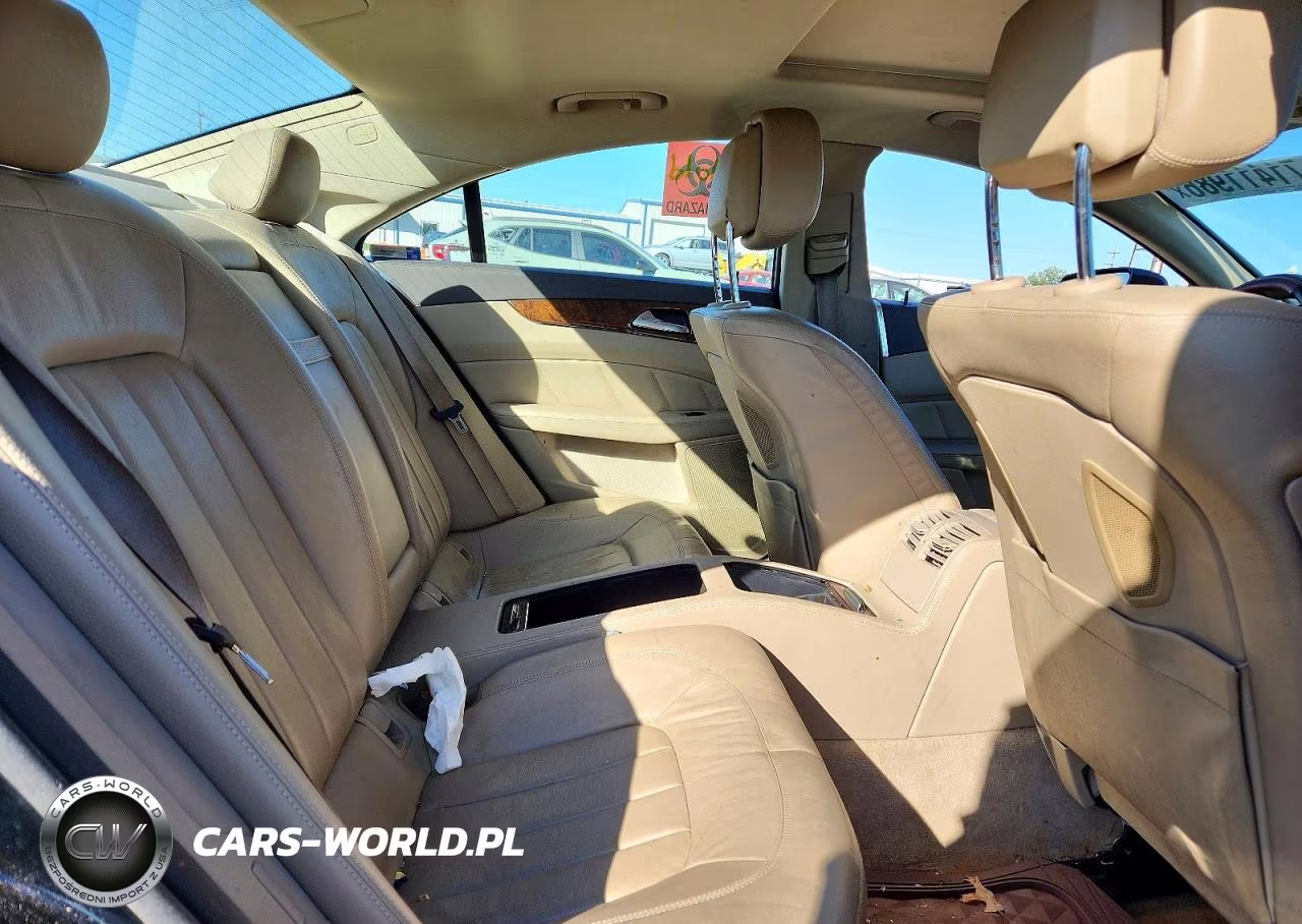 2012 Mercedes-Benz Cls 550 VIN:WDDLJ7DB7CA010723 - 10