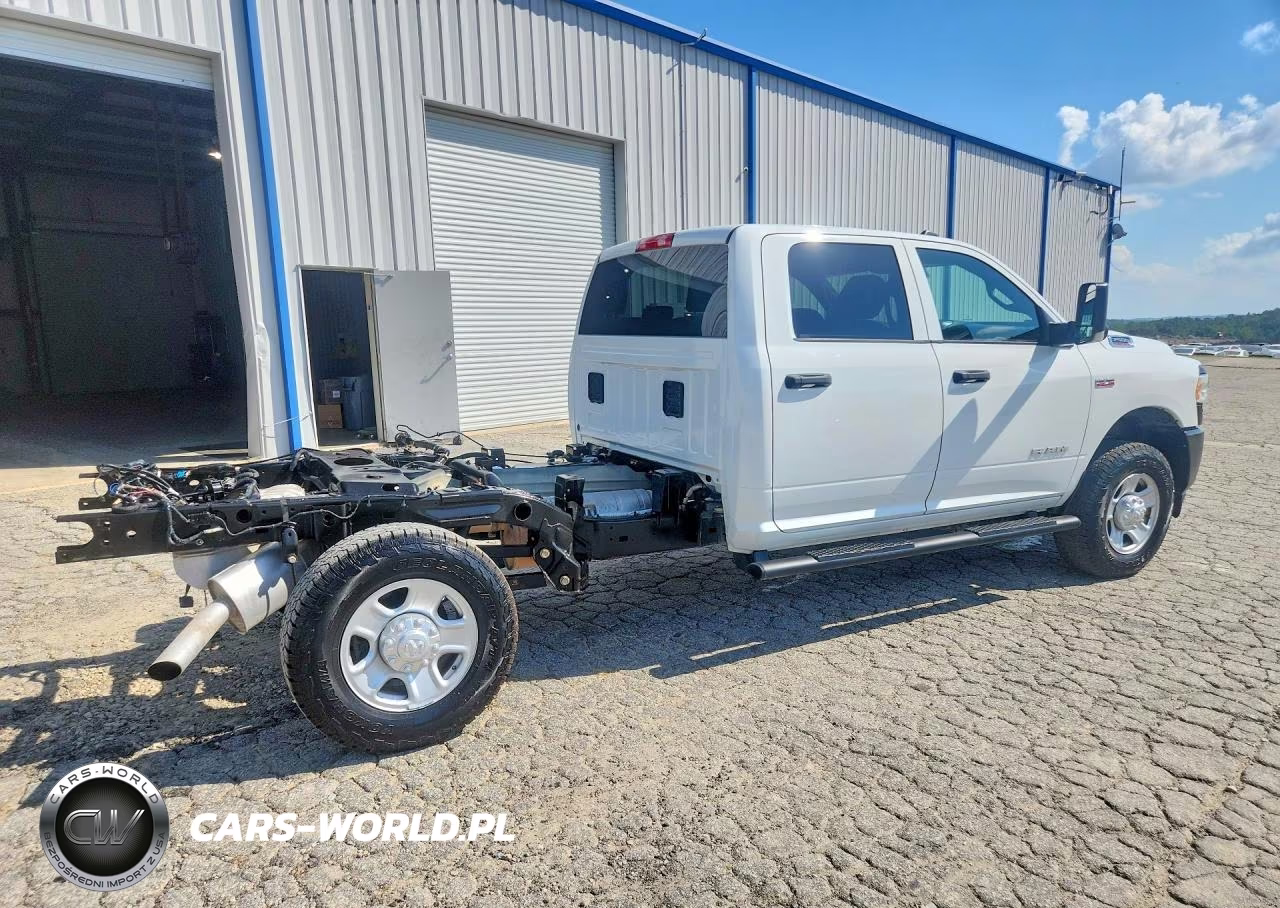 2022 Ram 2500 Tradesman 4X4 8' Box VIN:3C6UR5HJ1NG366500 - 3