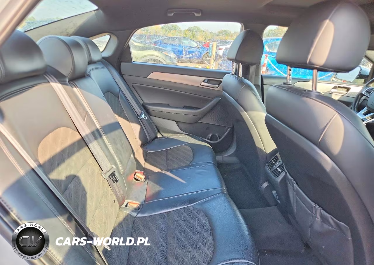 2019 Hyundai Sonata Sport VIN:5NPE34AF8KH783954 - 10