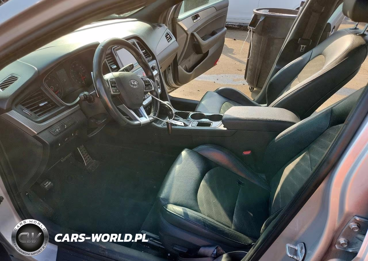 2019 Hyundai Sonata Sport VIN:5NPE34AF8KH783954 - 7