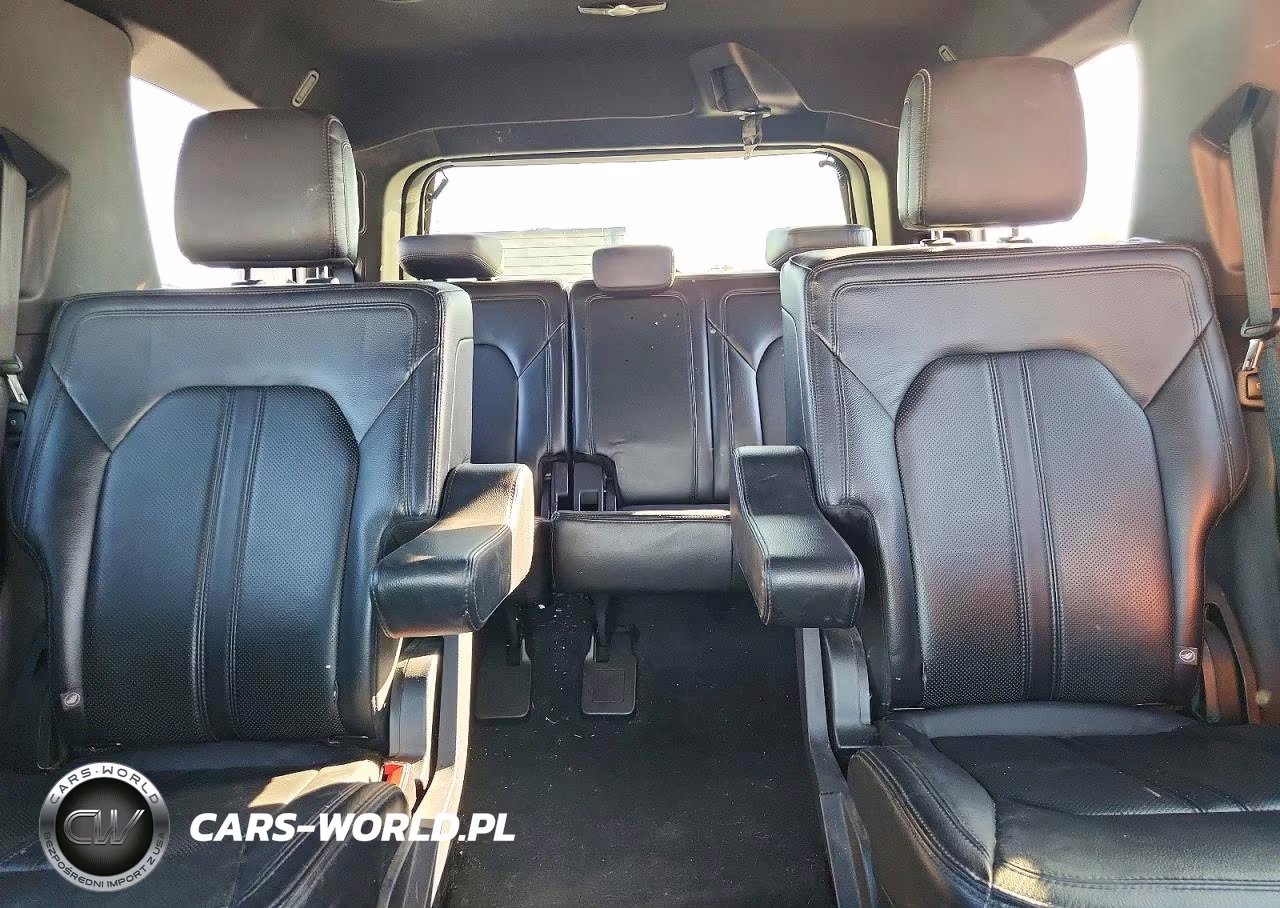 2019 Ford Expedition Limited VIN:1FMJU1KT1KEA07532 - 10