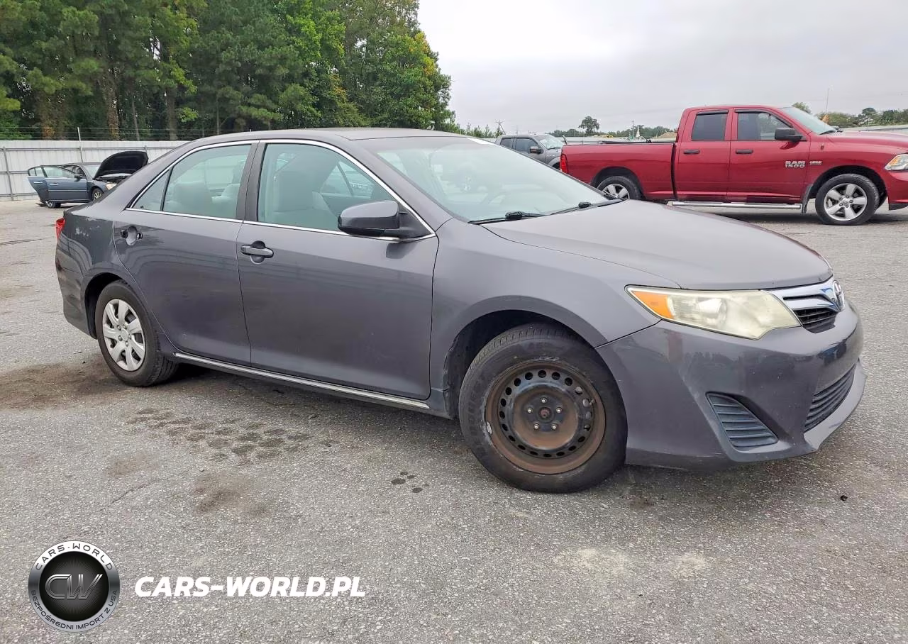 2013 Toyota Camry Le VIN:4T1BF1FK8DU232197 - 4
