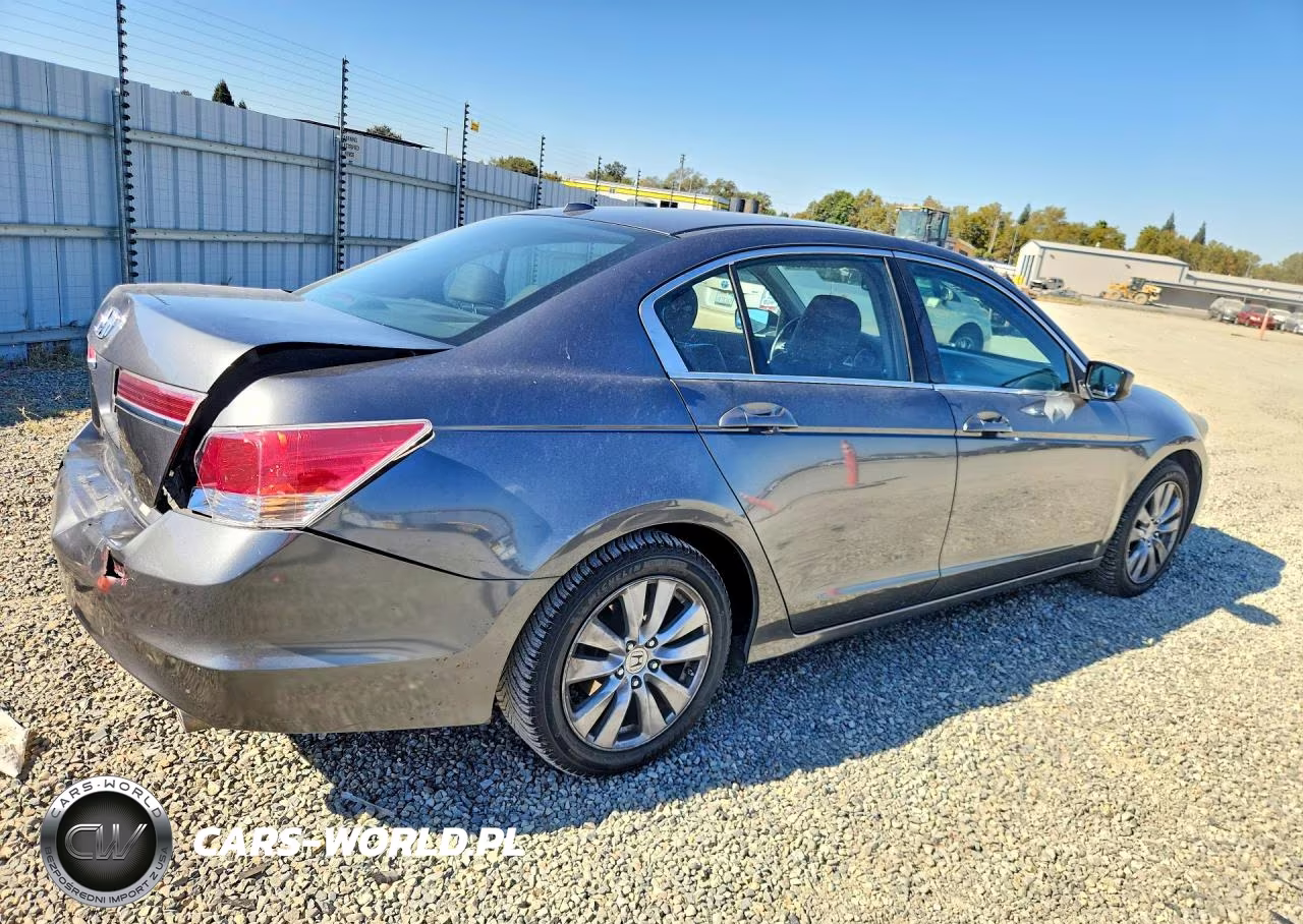 2012 Honda Accord Exl VIN:1HGCP2F80CA131222 - 3