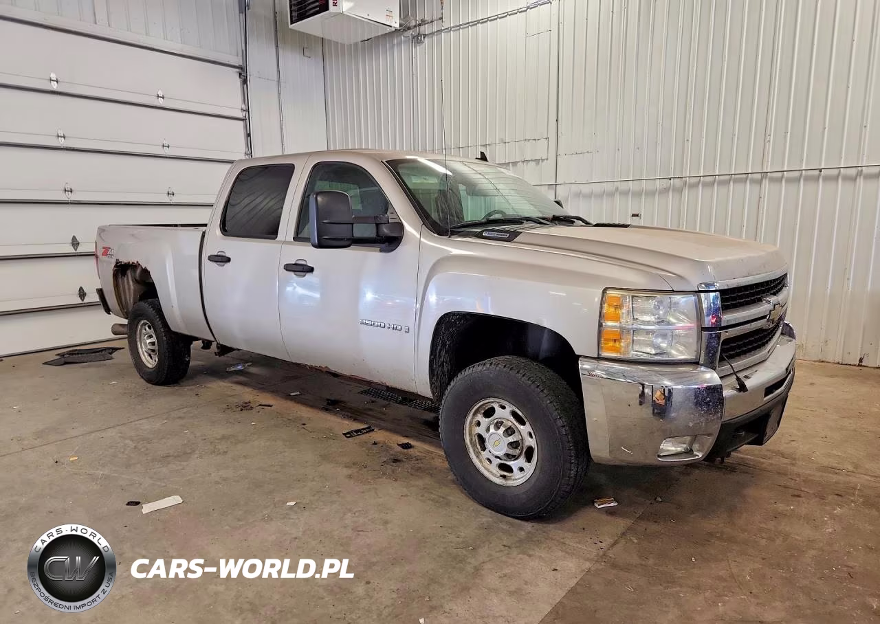 2008 Chevrolet Silverado K2500 Heavy Duty VIN:1GCHK23668F224178 - 4