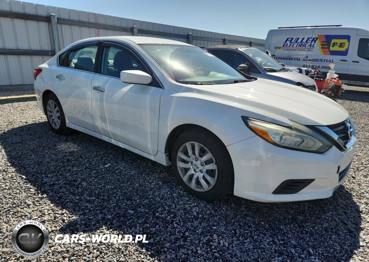 2017 Nissan Altima 2.5 S VIN:1N4AL3AP2HC203223 - 4