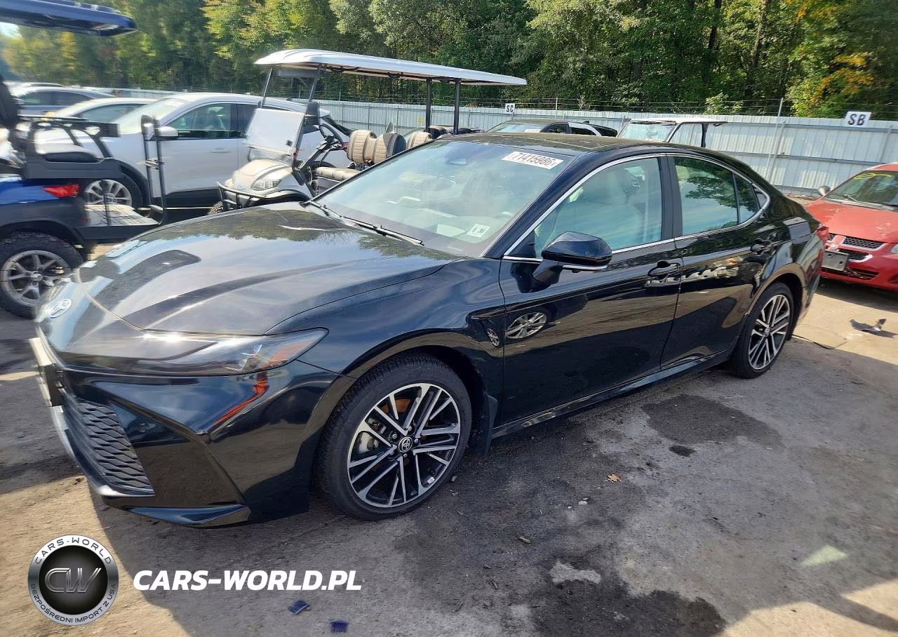 2025 Toyota Camry Xle